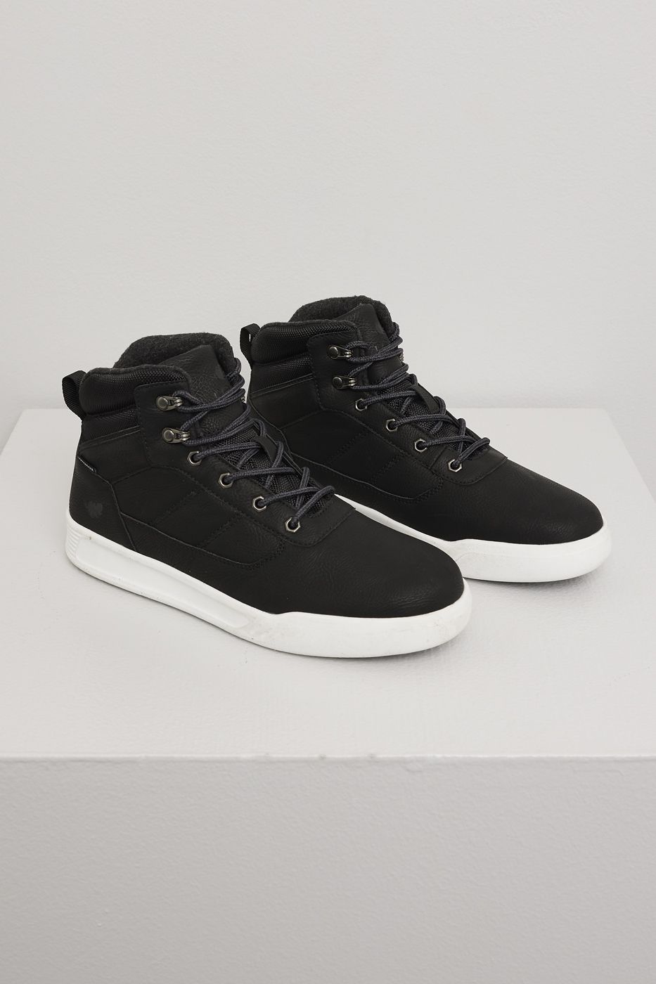 Coga vanntett mid cut sneaker