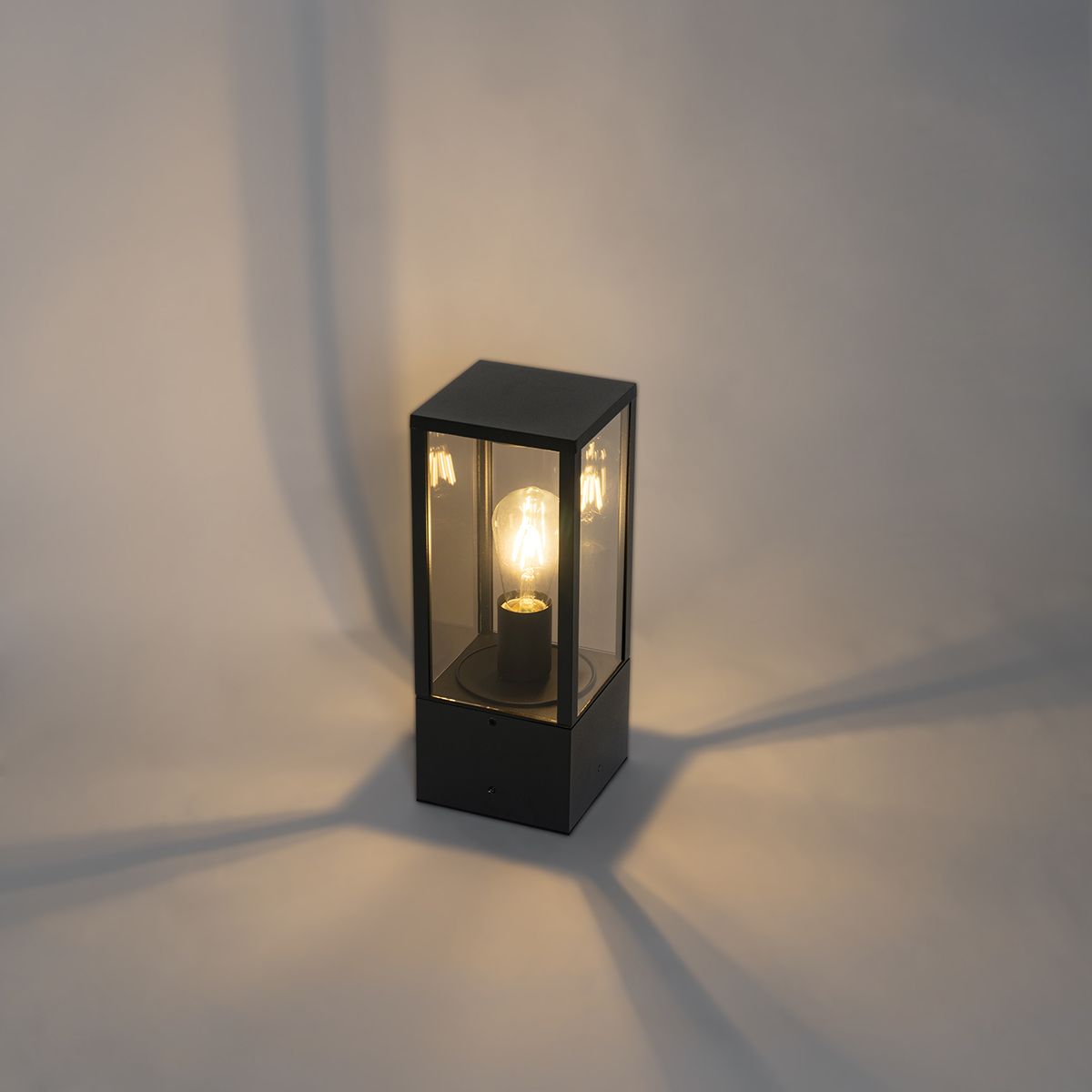 Buitenlamp zwart met smoke glas met grondpin en kabelmof 40cm IP44 - Charlois