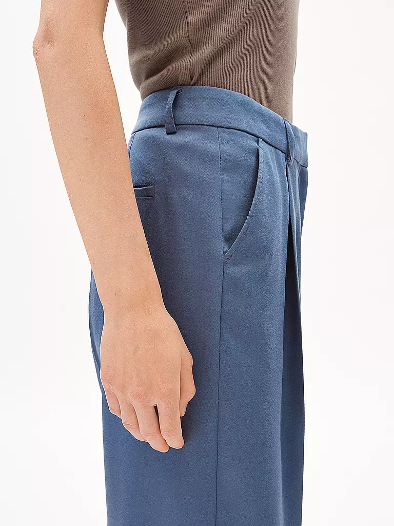 ARMEDANGELS Hose Tapered Fit SANDRINAA hellblau