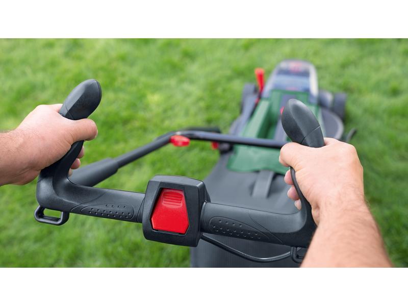 Bosch Akku-Rasenmäher UniversalRotak 2x18V-37-550 Kit (2 x Kraftvolles Mähen und bequeme Grasschnittsammlung für mittelgrosse bis grössere Rasenflächen