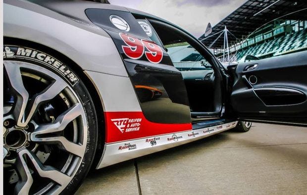 Audi R8 als Renntaxi in Klettwitz I mydays