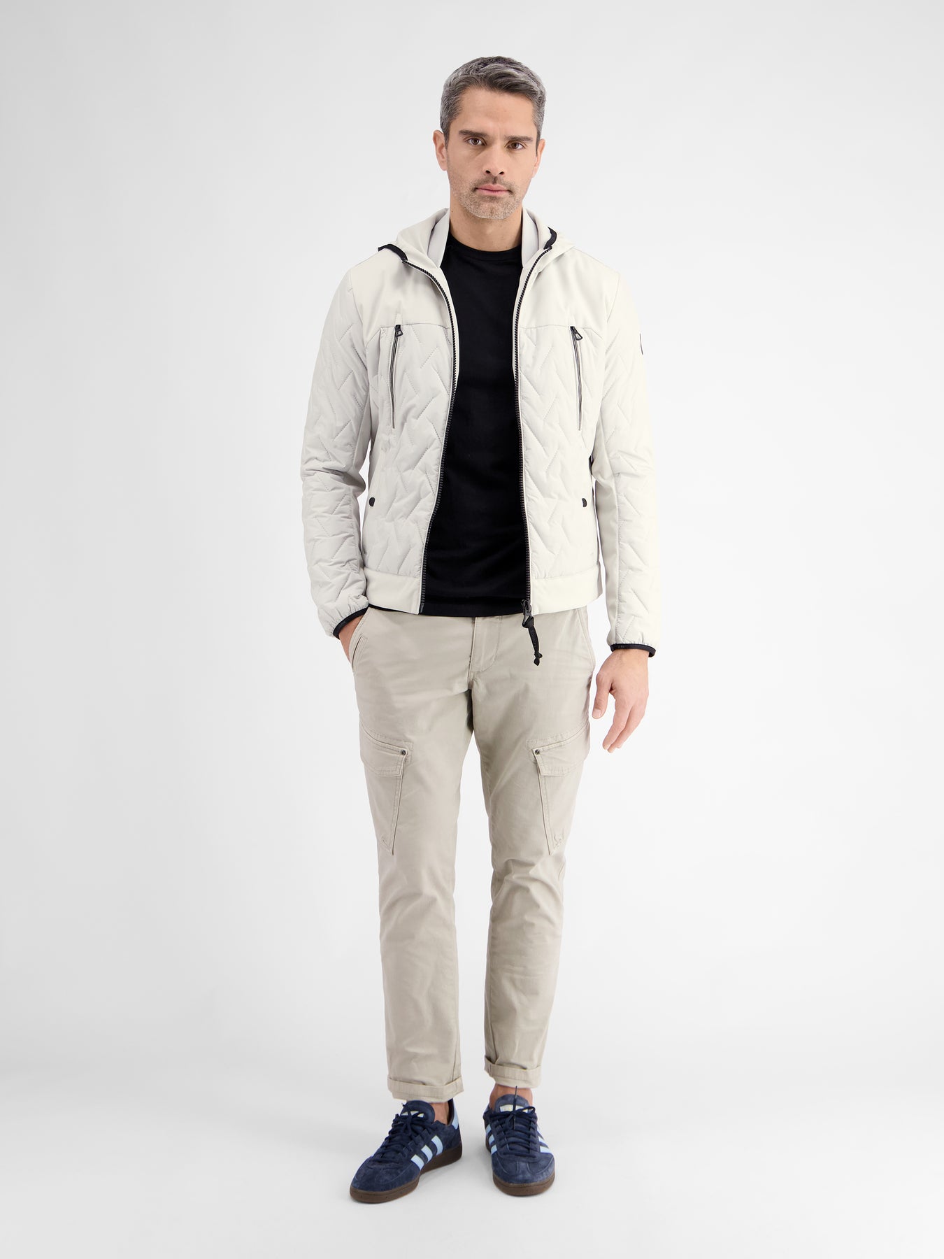 Herren Steppjacke mit Kapuze