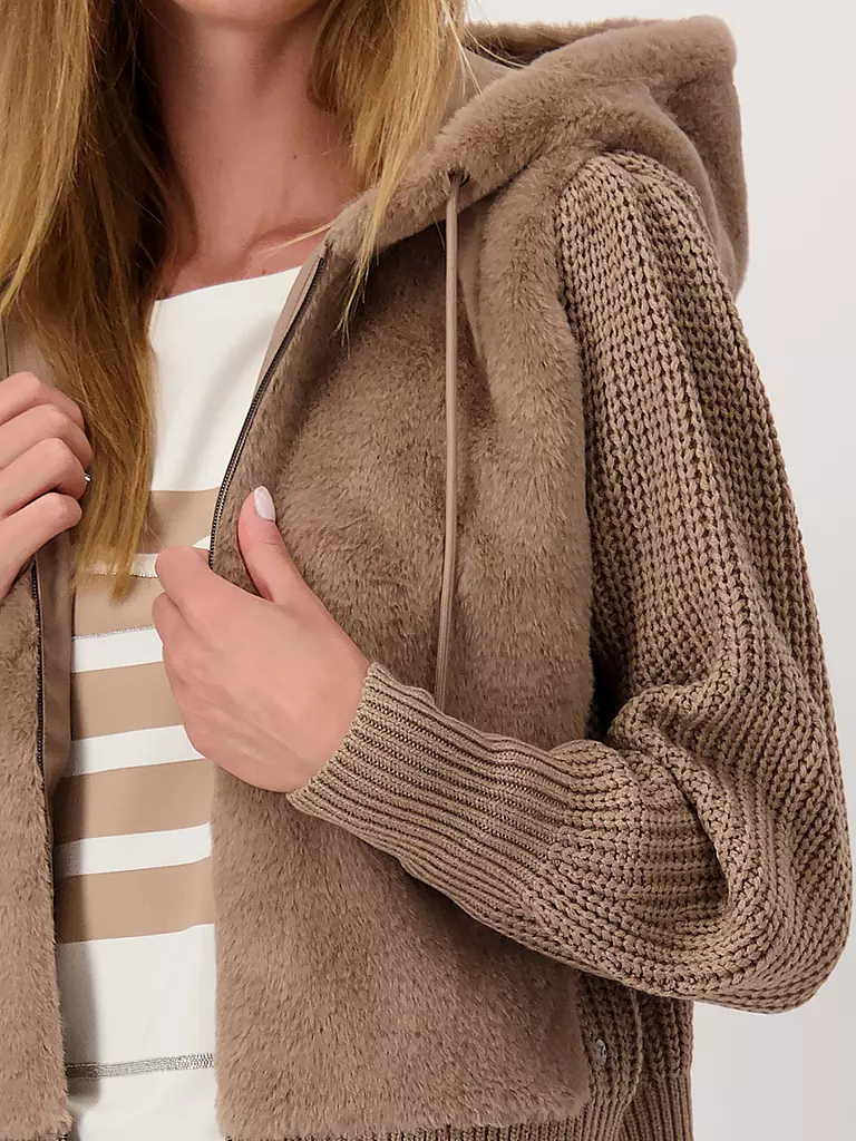 MONARI Strickjacke in Felloptik beige