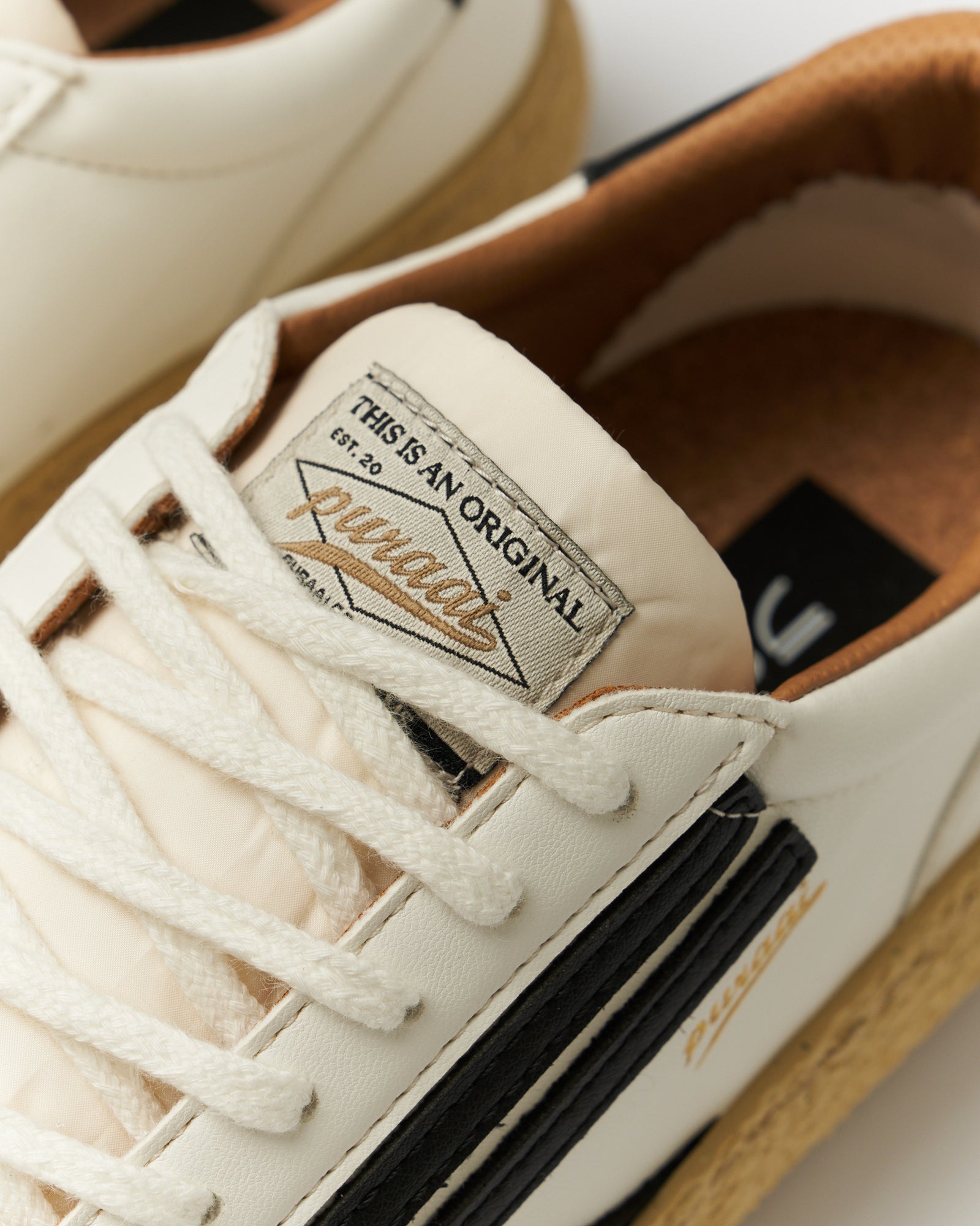 Puraai<br>1.01 Classic Soft Vegan Leather