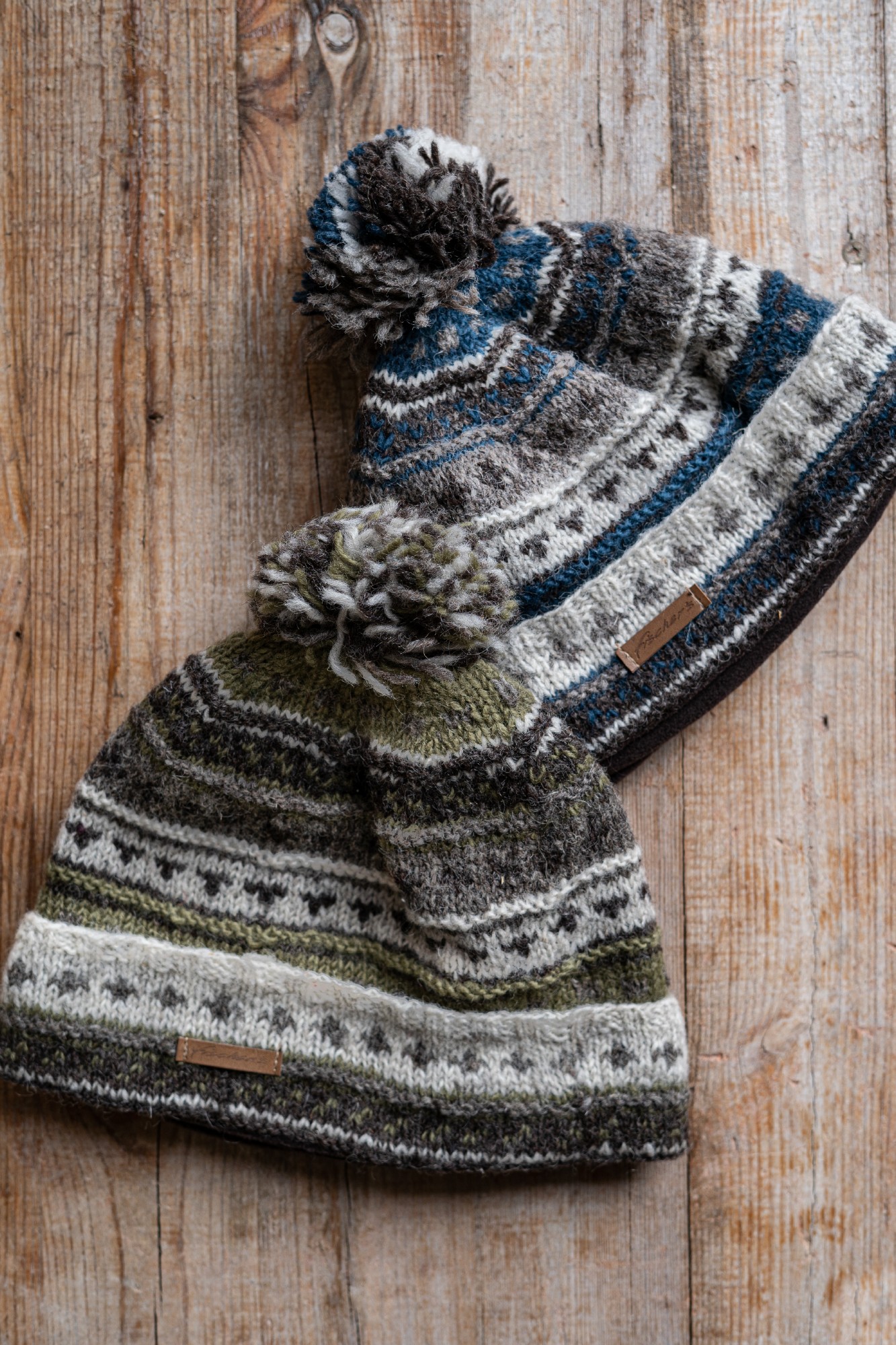 Handgestrickte Bommelmütze, Petrolmix günstig bestellen