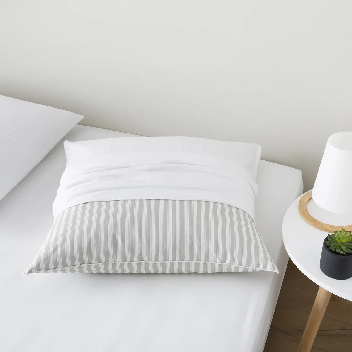 LOT DE 2 PROTÈGE OREILLERS ABSORBANTS - MOLLETON DE COTON BIO