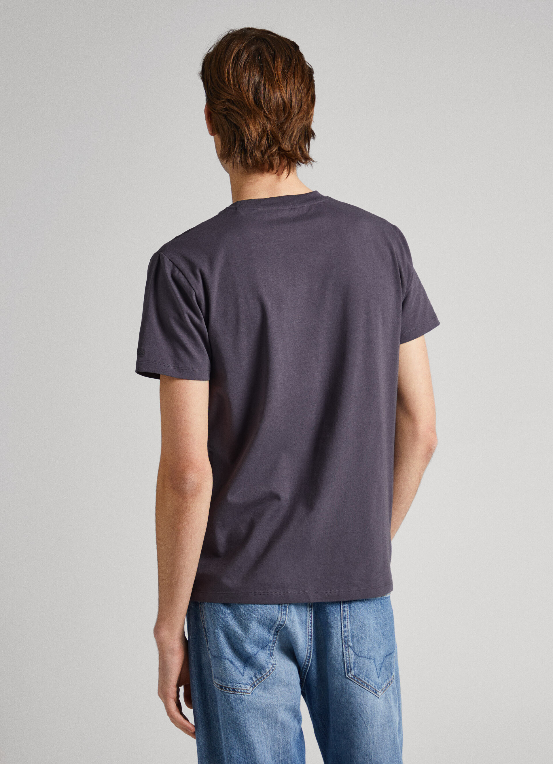CAMISETA COM LOGOTIPO ESTAMPADO - preta lavada