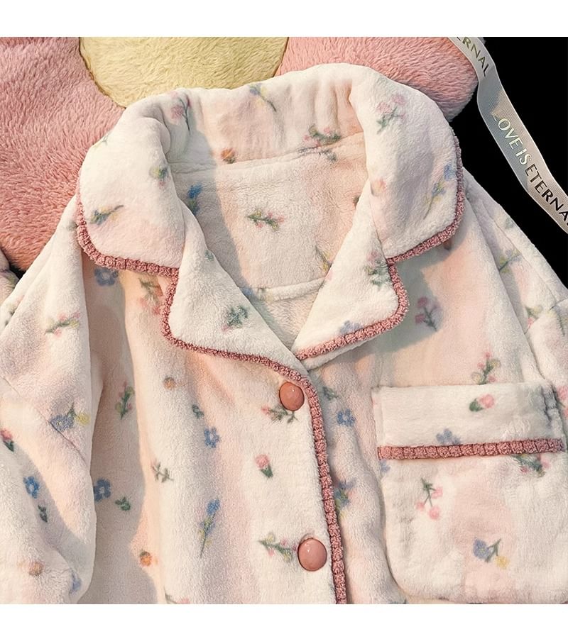 Dazzli - Pyjamaset: Fleece shirt met bloemenkant en broek
