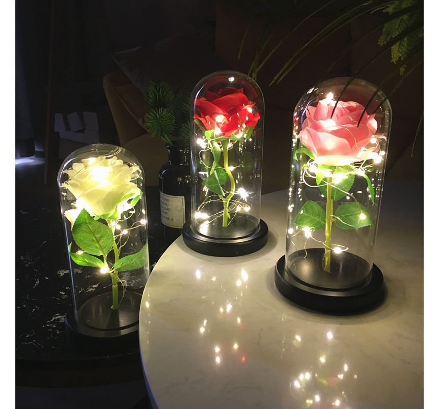 HOMTEC - Kunstbloem met glazen koepeldisplay en lichtsnoer