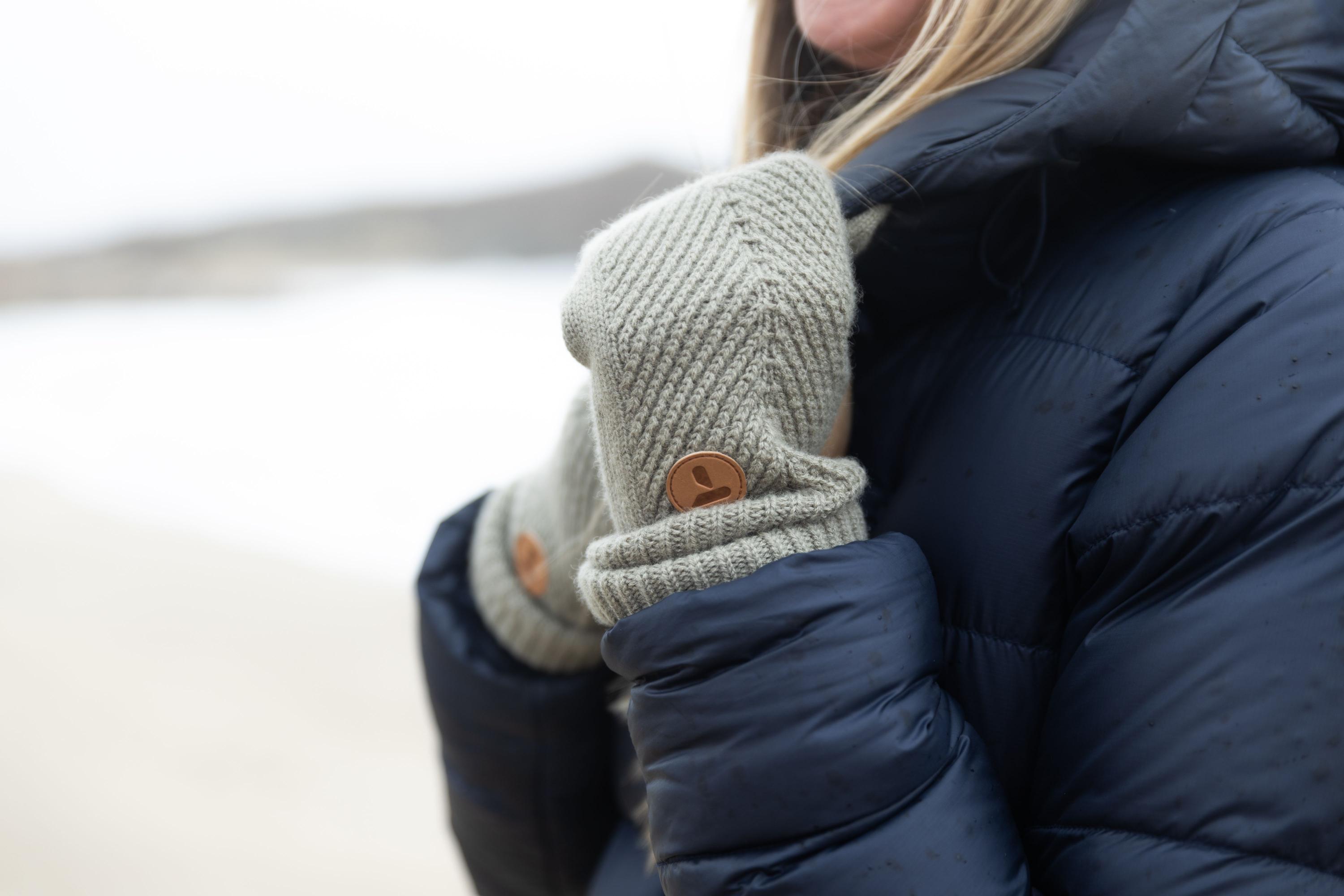 Tufte Robin Mittens Vetiver