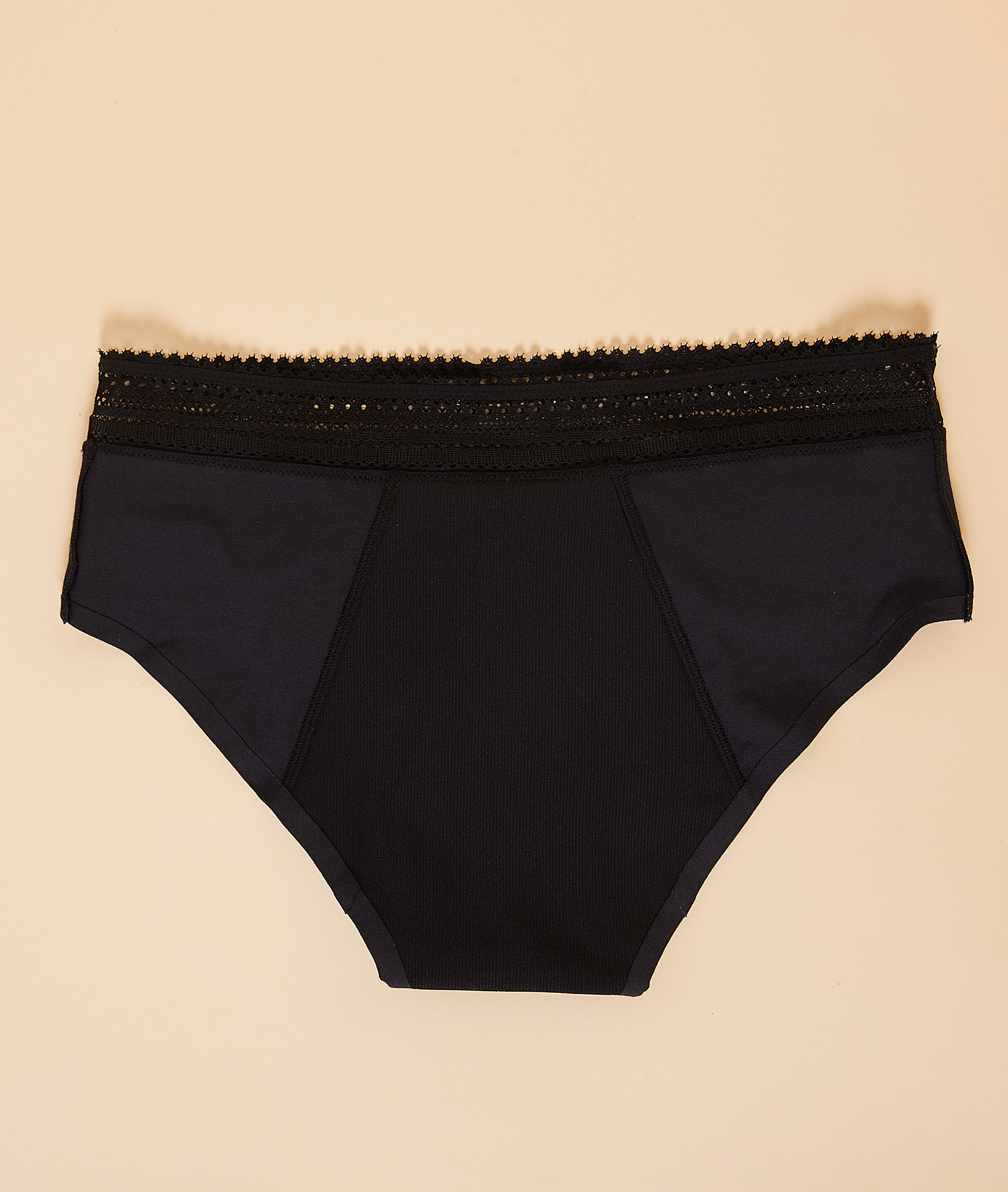 Flux abondant - Shorty de règles en coton biologique