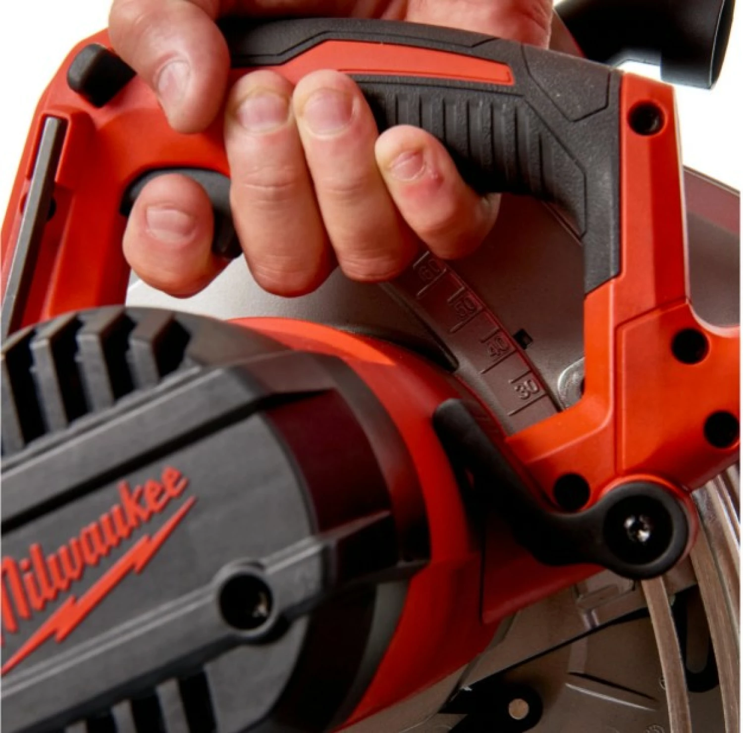 Milwaukee CS 85 CBE Cirkelzaag in koffer - 2200W - 235mm