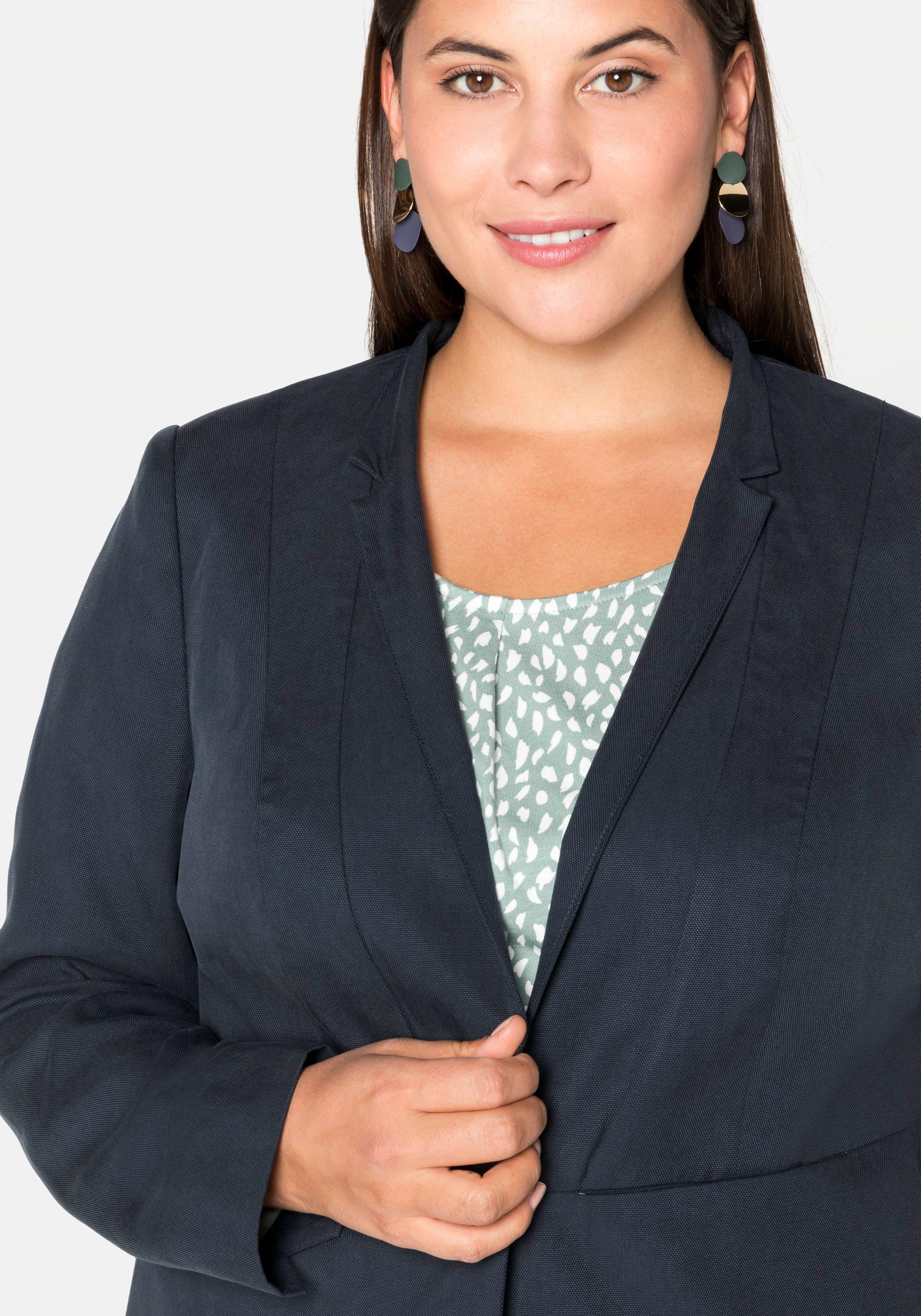 Blazer in Kurzform mit tiefem Reverskragen