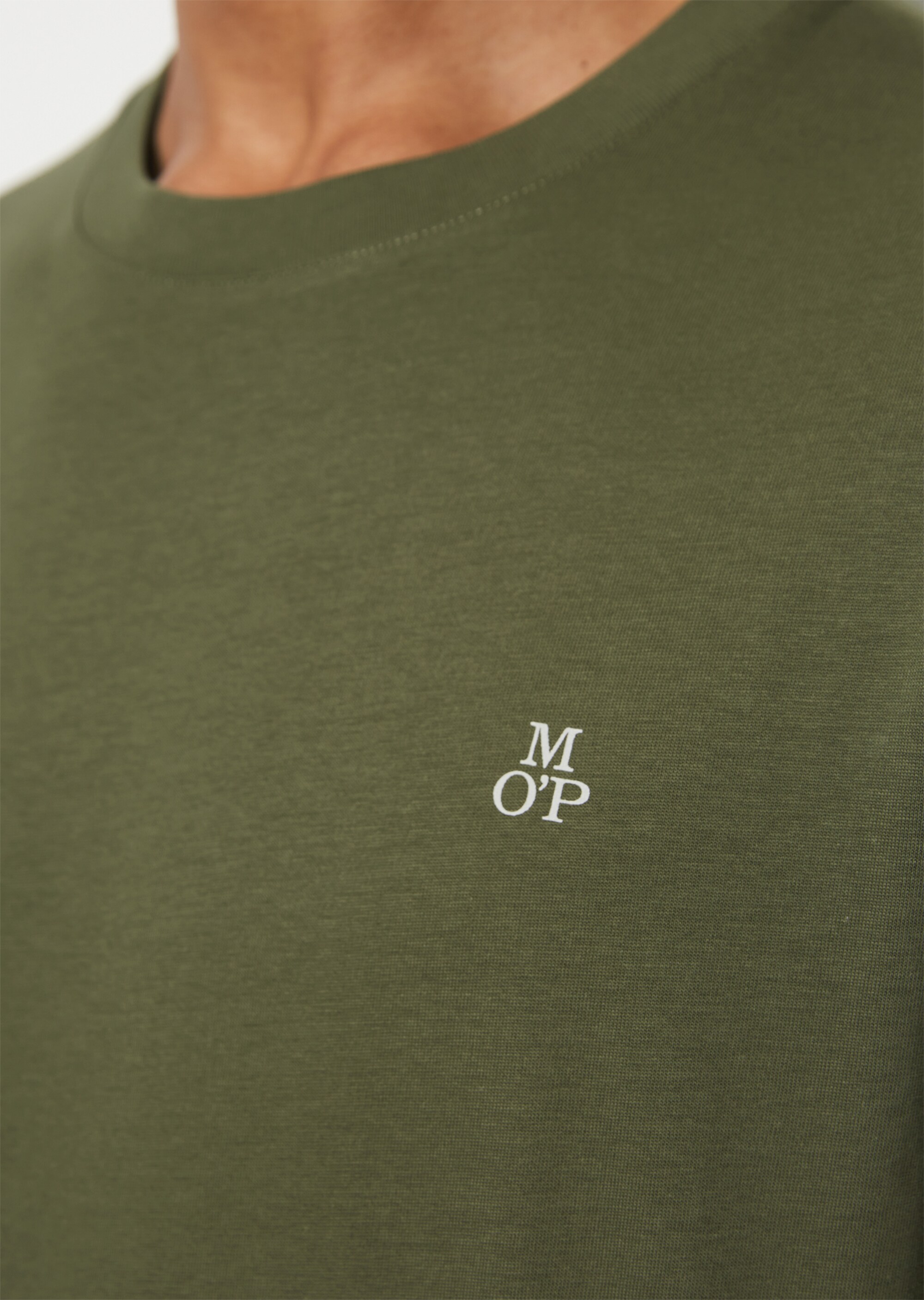 Longsleeve shaped aus reiner Bio-Baumwolle