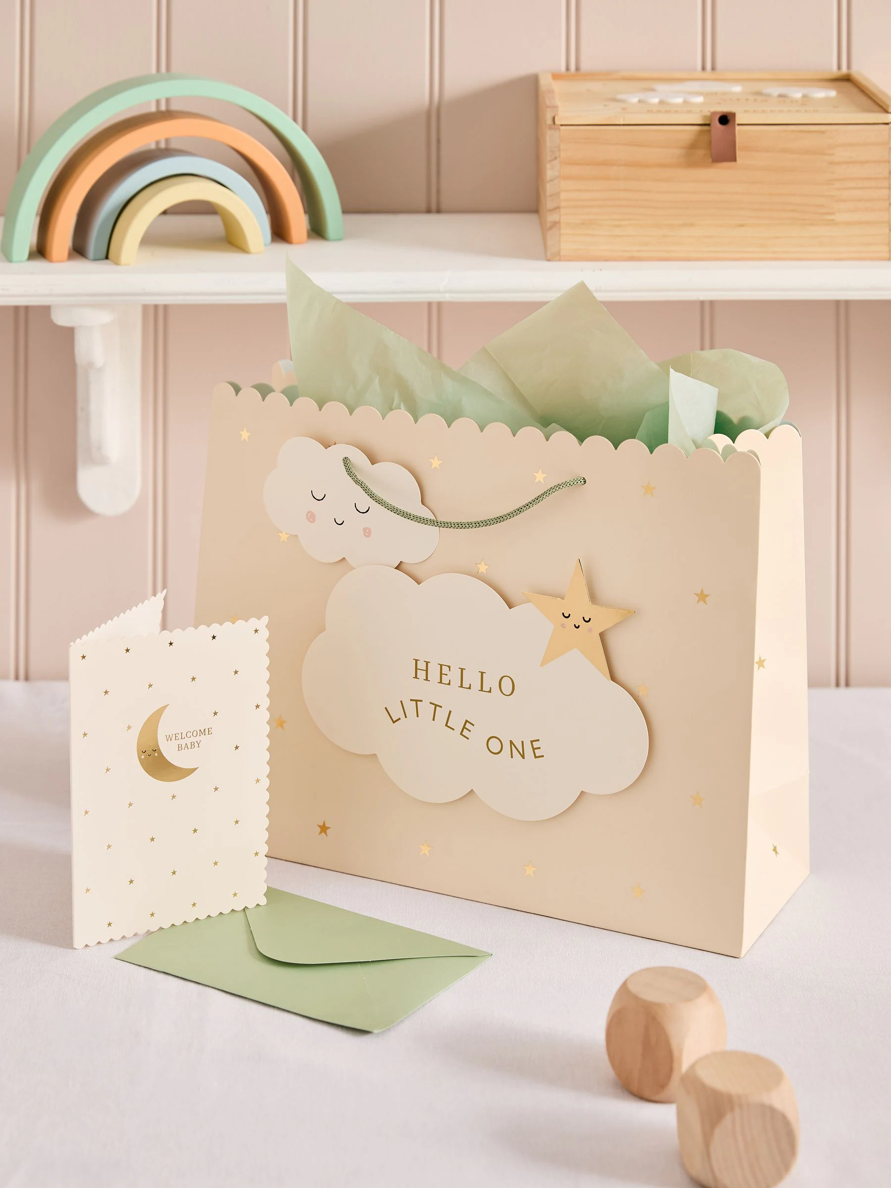 New Baby Cloud Gift Bag and Card Set
