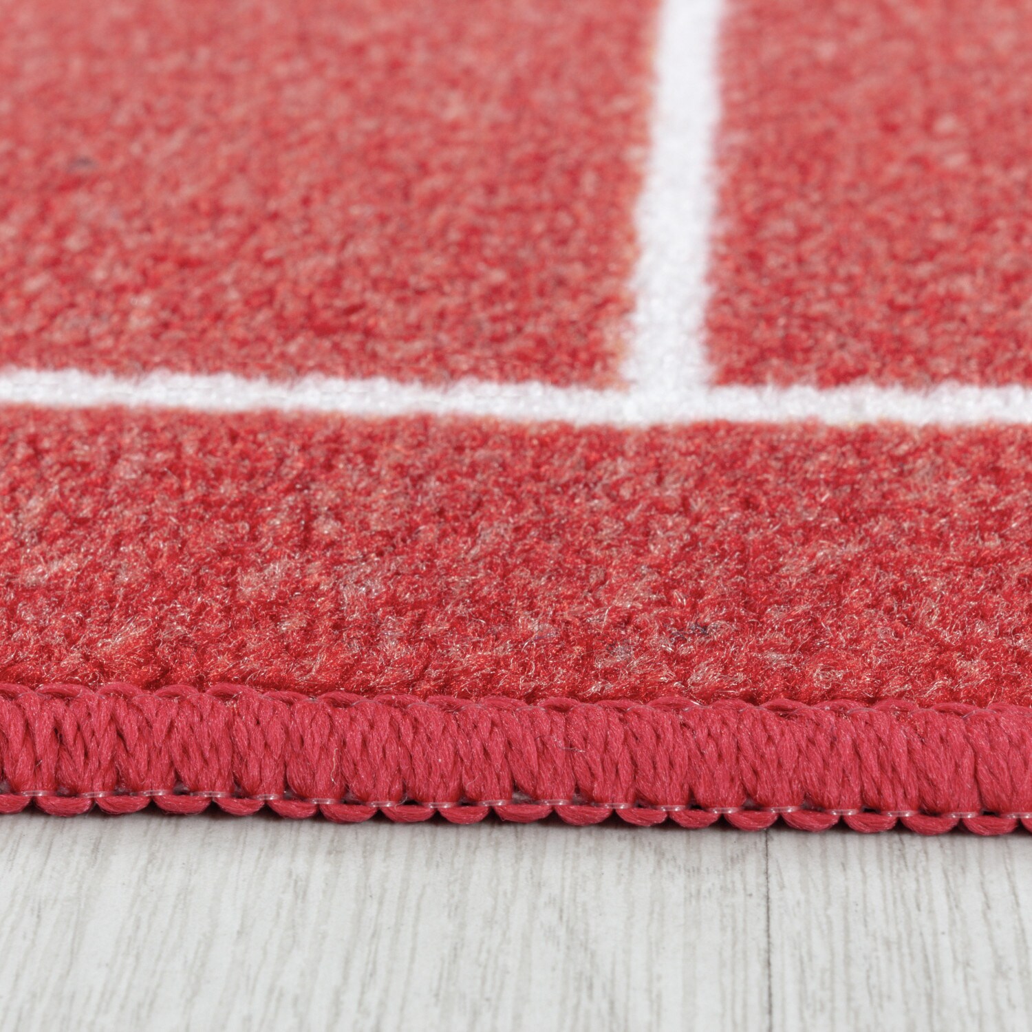 Kinderteppich Fußball, Fußballfeld mit Flaggen Motiv, Höhe 9 mm Ökotex Standard