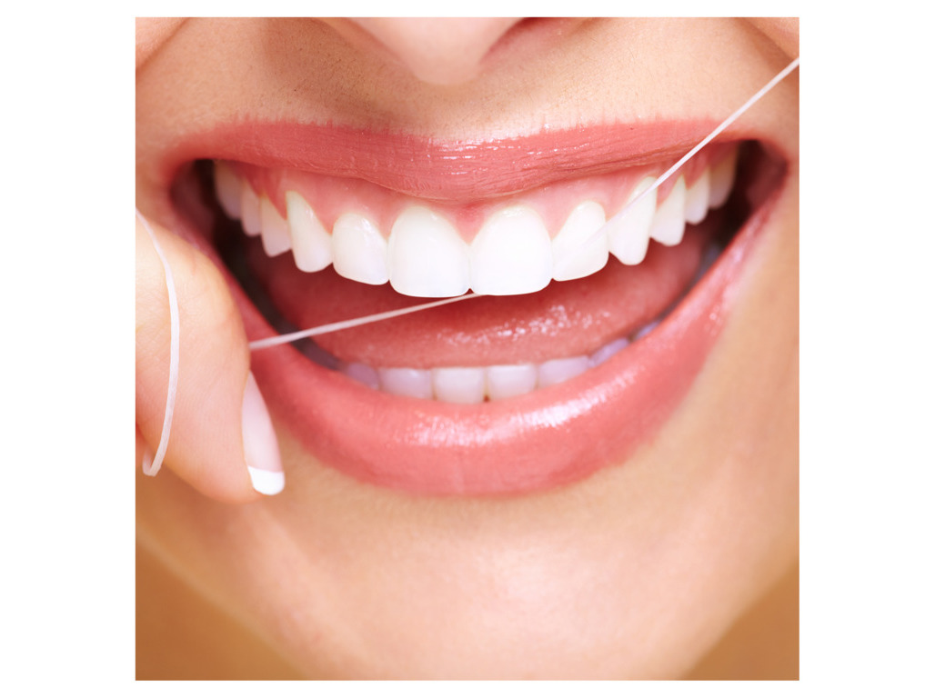 FIO DENTÁRIO ORAL B ESSENCIAL FLOSS 50M