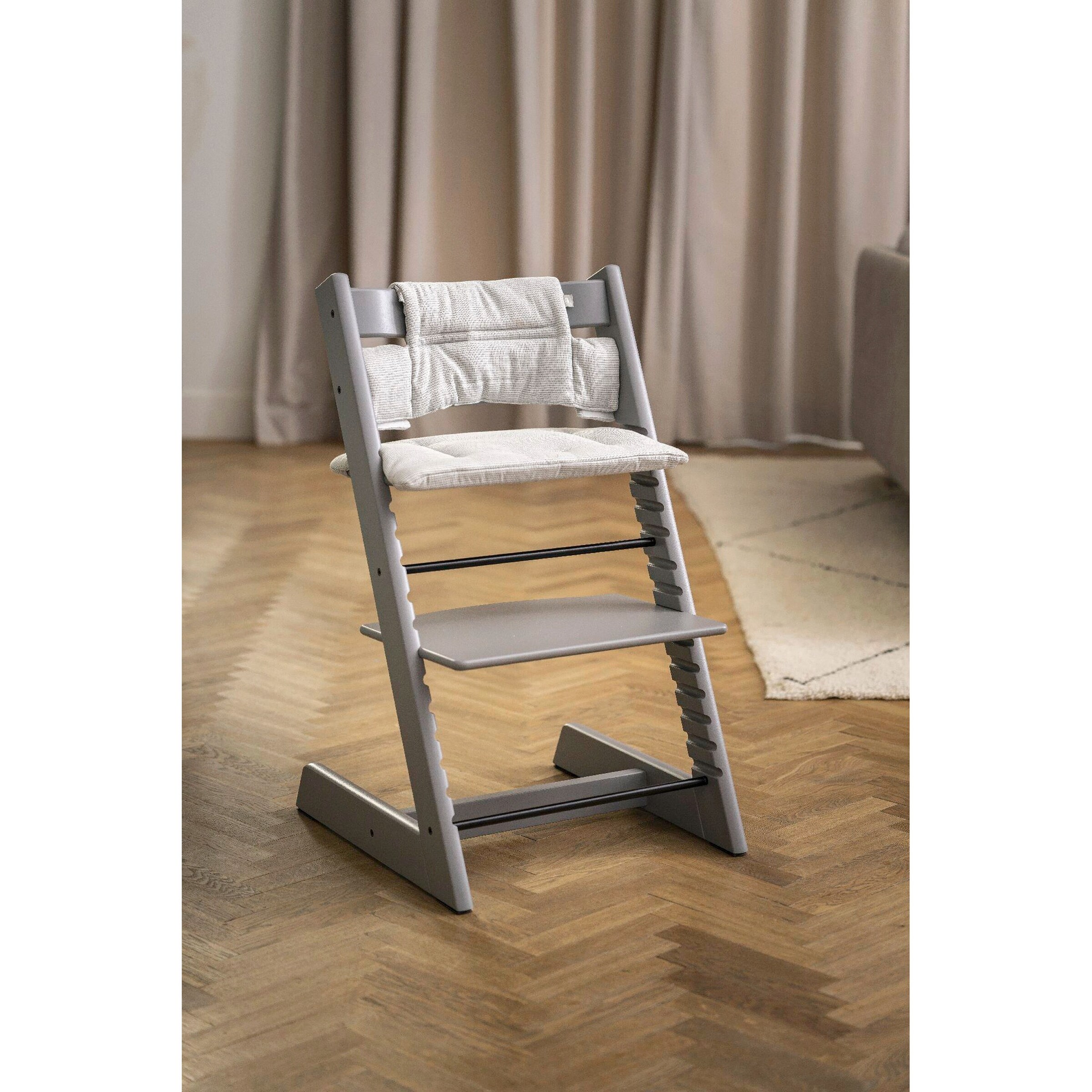 Stokke® - TRIPP TRAPP® Treppenhochstuhl mit Gravur Storm Grey