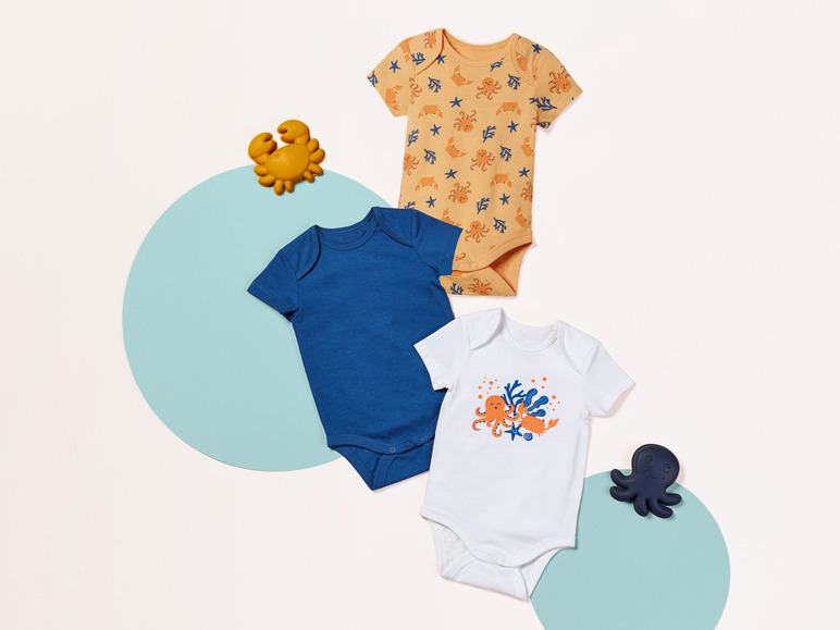 3 baby rompertjes
