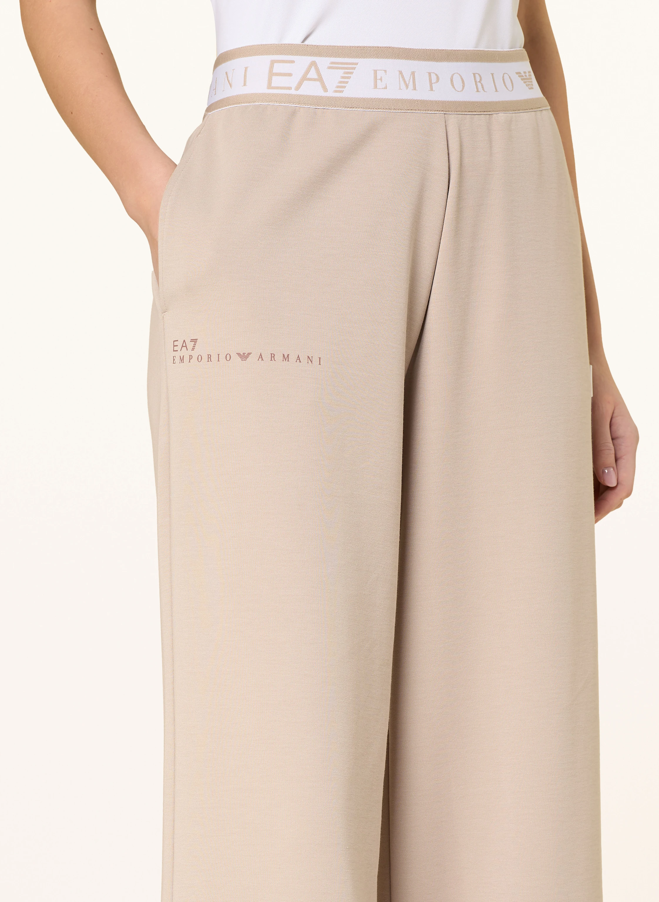 EA7 EMPORIO ARMANI Sweatpants