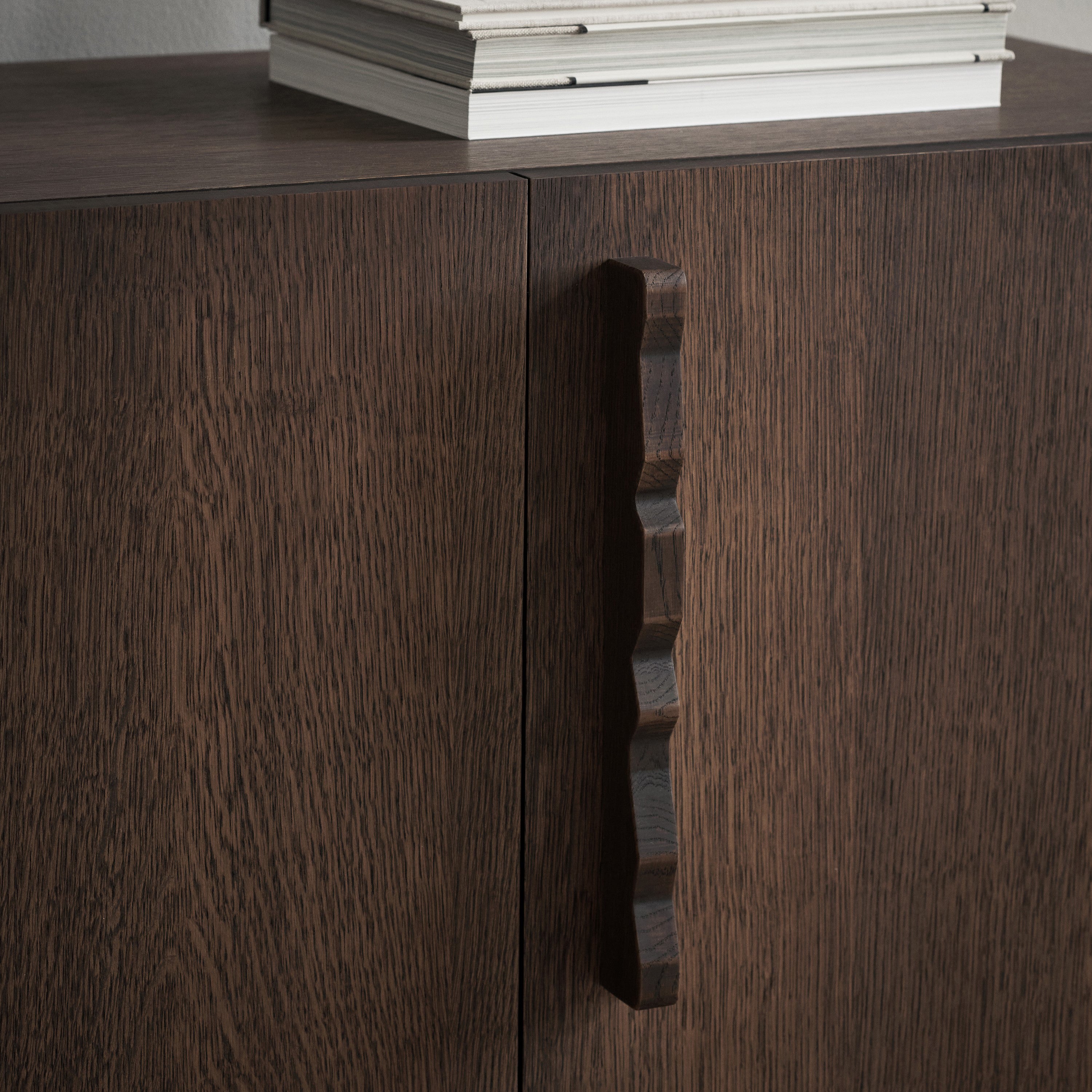 Ferm Living Unda Dressoir - Donker Gebeitst Eikenhout