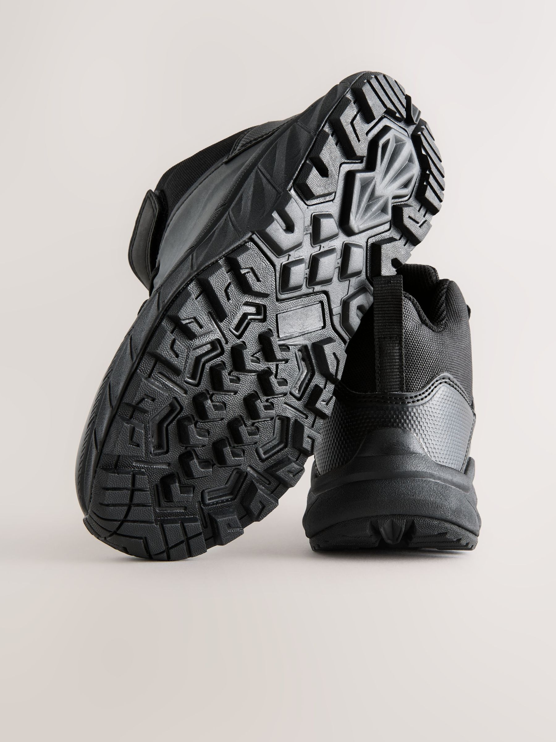 Zwart - Water Resistant Hiker Boots