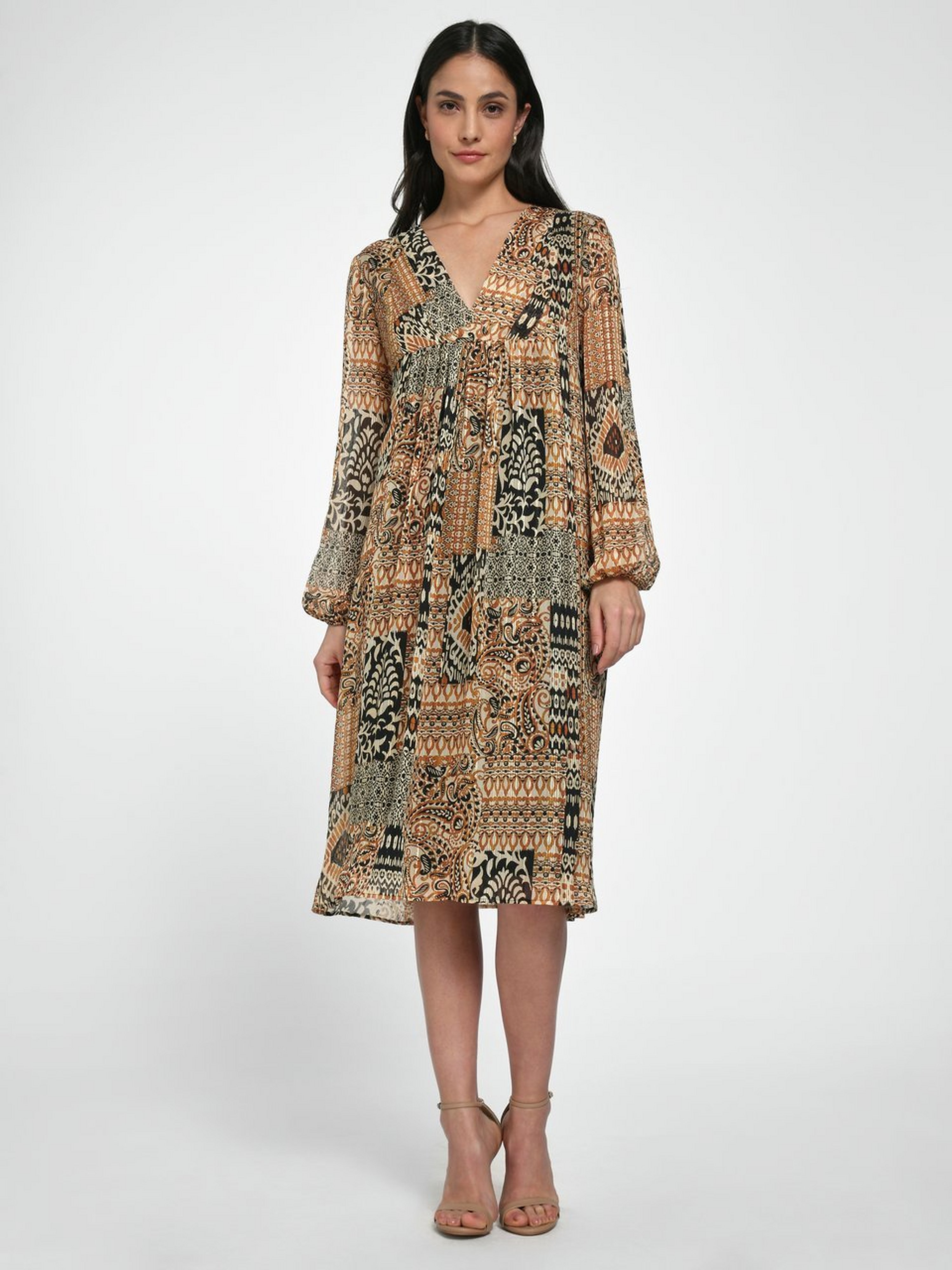 Kleid im Ethno-Look