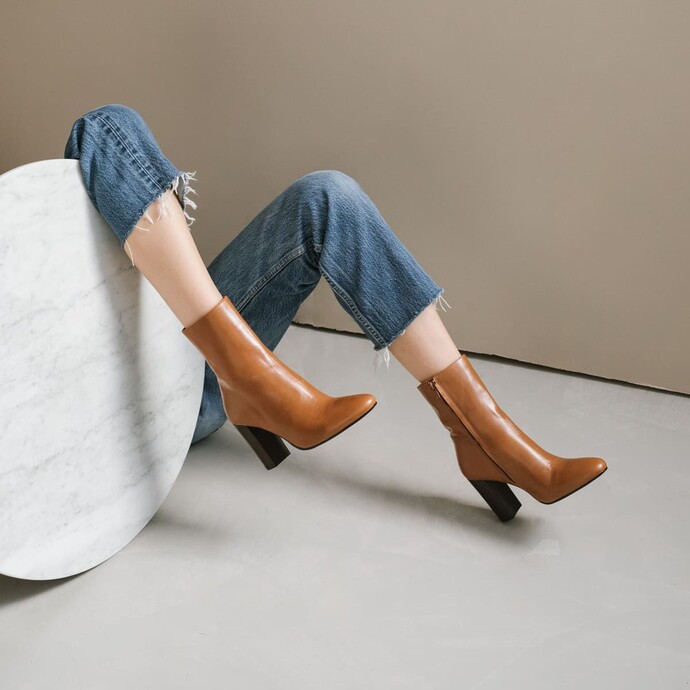 Bottines à talons  en cuir cognac