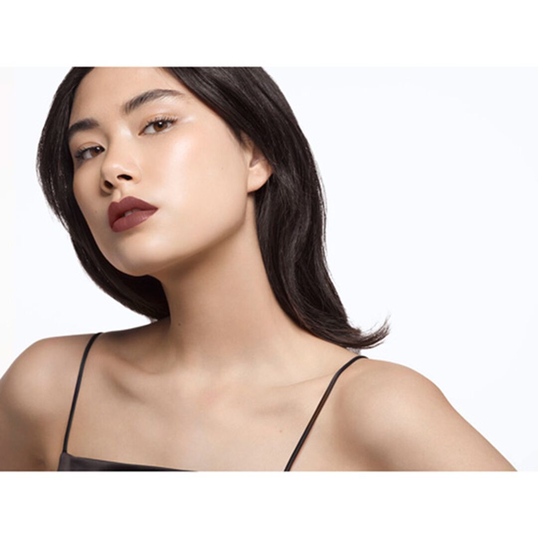 Yves Saint Laurent YVES SAINT-LAUREN MAQUILHAGEM Tatouage Couture Velvet Cream