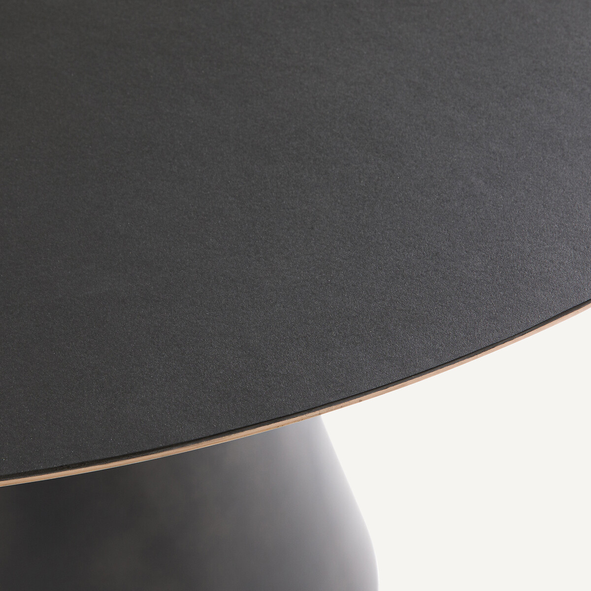 AM.PM<br>Mesa de linóleo para 3/4 pessoas, Maÿra