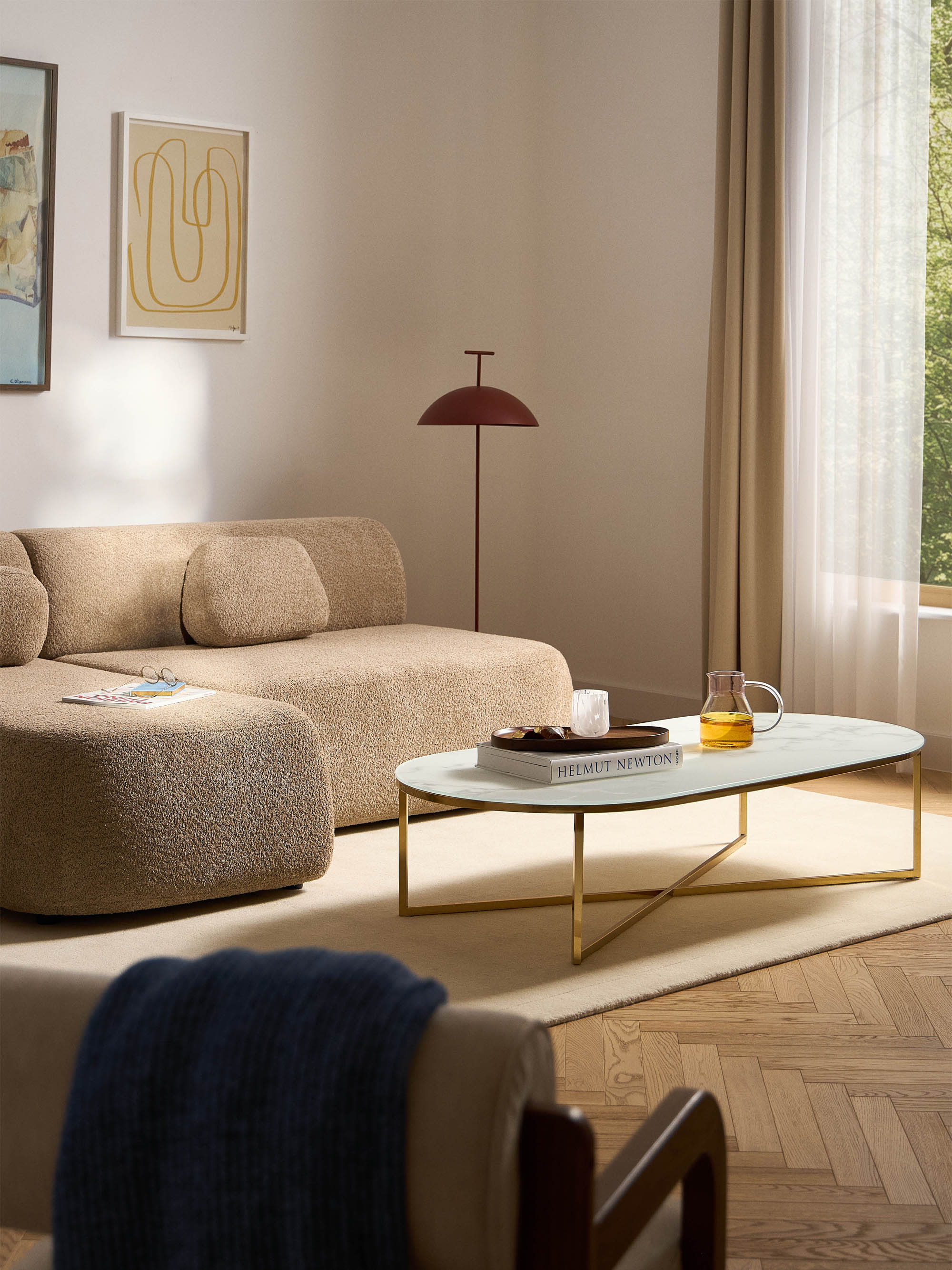 Ovale salontafel Antigua met glazen tafelblad in marmerlook