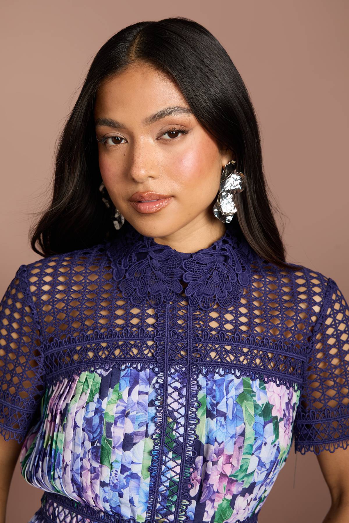 Coast Robe Midi Plissée Imprimée À Dentelle Lisa Tan Petite