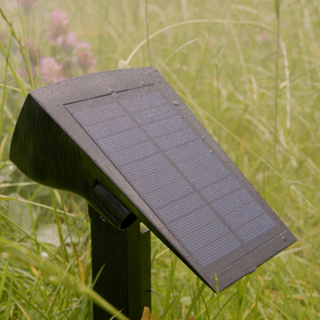 (900Lumen) LED Solar Lampe Outdoor Gartenleuchte mit Dämmerungssensor   Erdspiess (IP65) - Kaltweiss