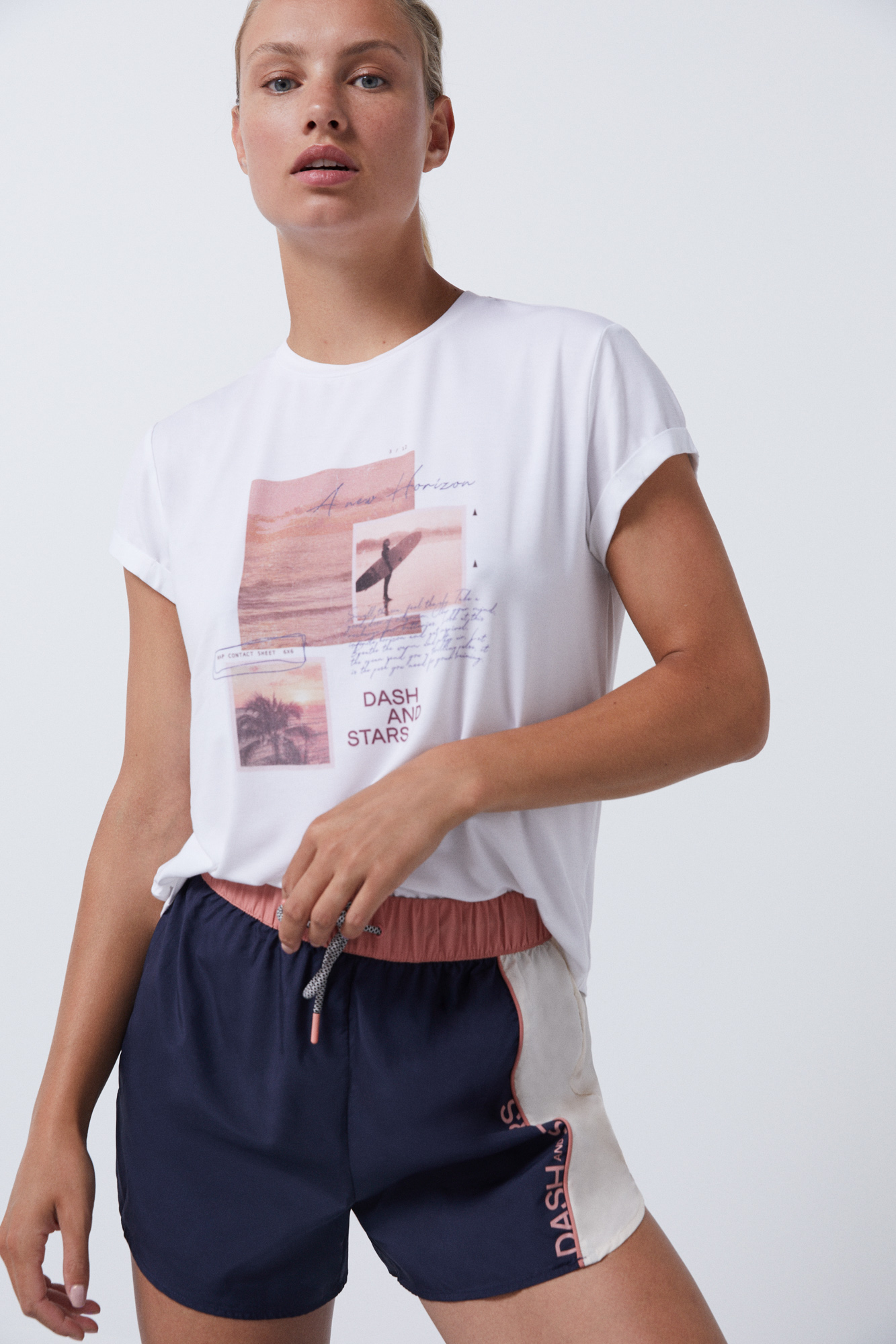 Shorts ultraleves em blocos de cor azul