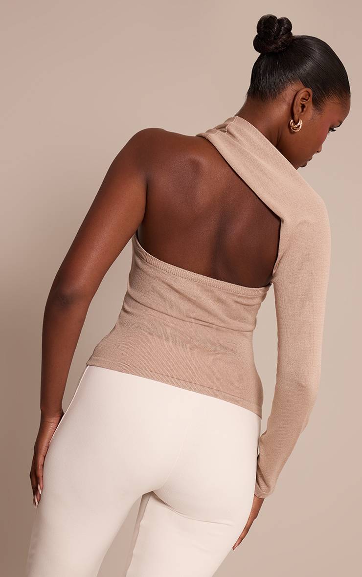 Avoine Haut En Maille Asymétrique Avec Détail De Finition