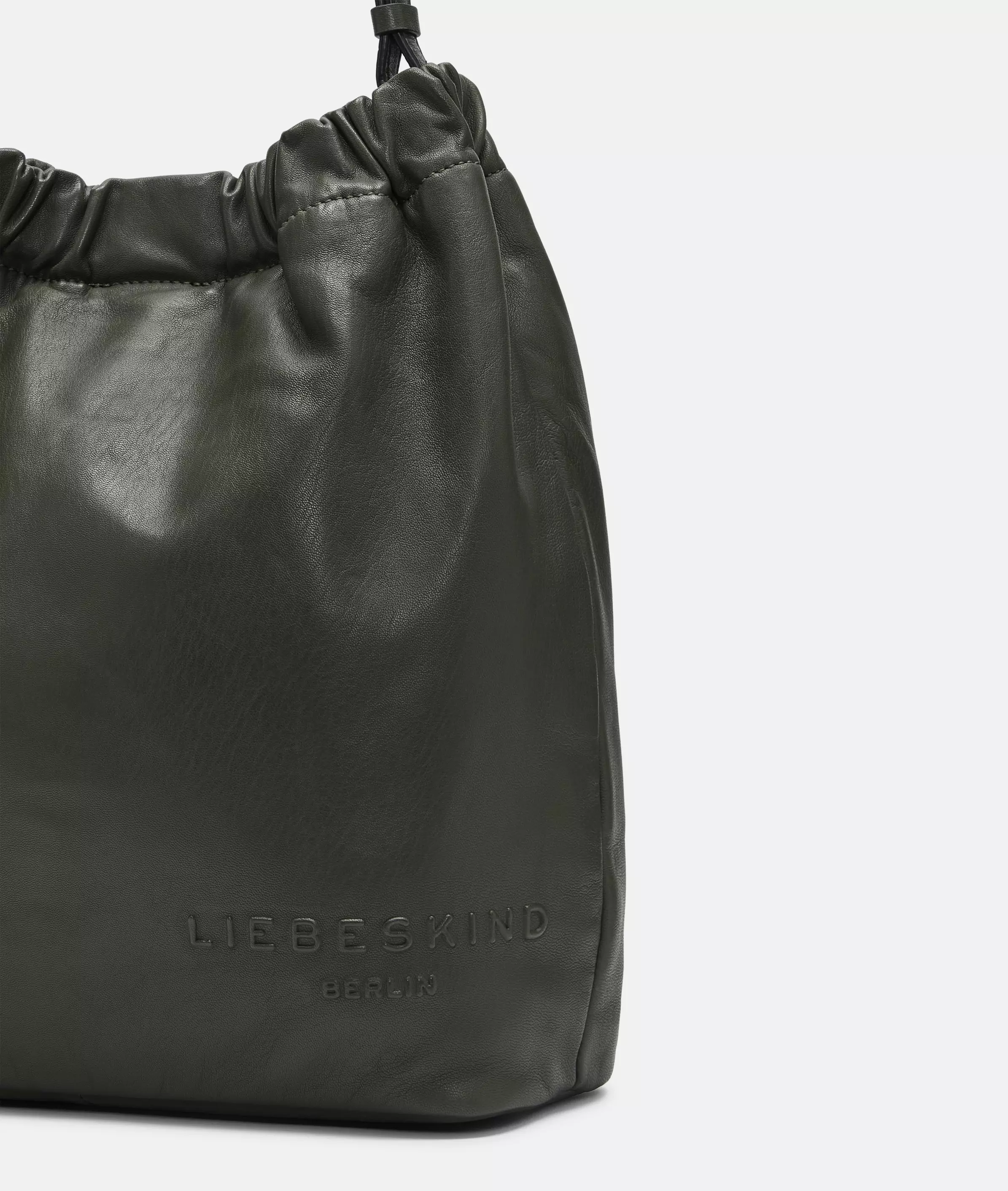 Cloud Hobo M Spacious sheepskin shoulder bag