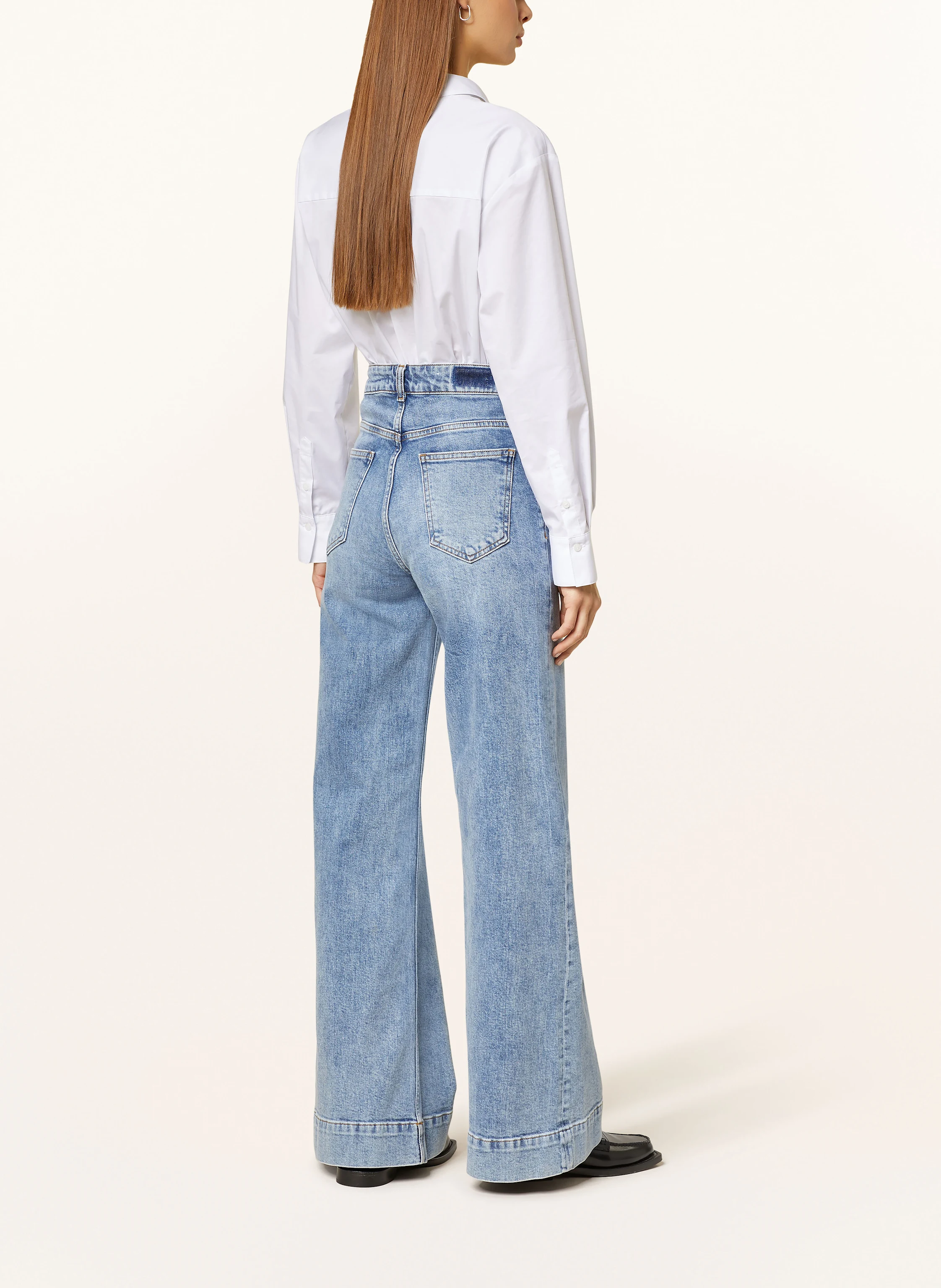 Rich & Royal Flared Jeans