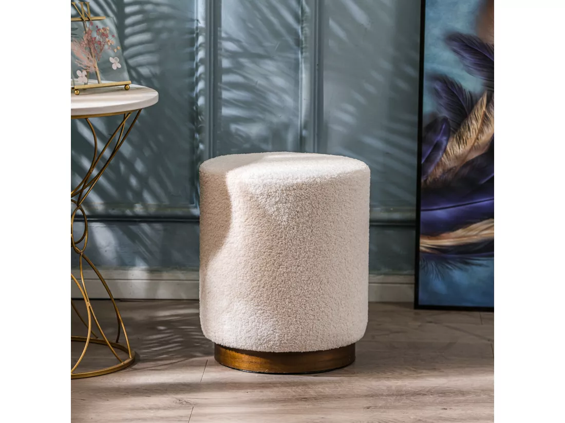 Pouf en bouclettes blanches et base en bois