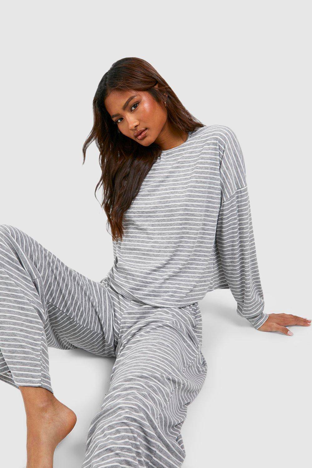boohoo Tall - Ensemble de pyjama rayé en jersey