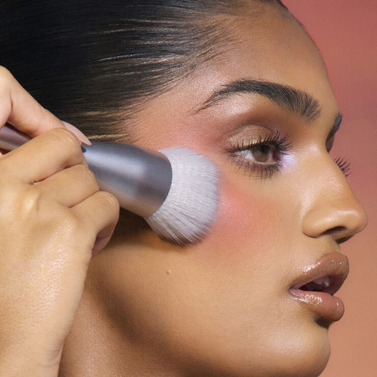 REM BEAUTY B2 Bronzer Brush