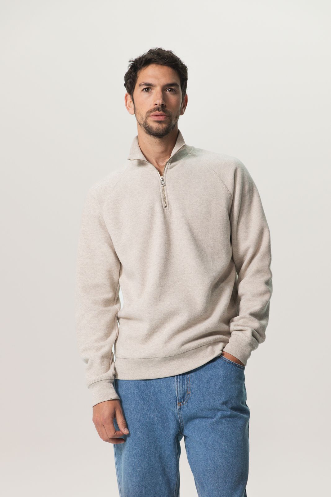 Beige sweater met rits