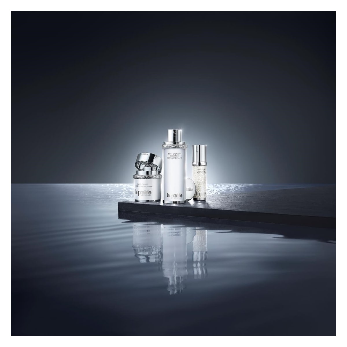 LA PRAIRIE White Caviar Essence Extraordinaire - Lotion Illuminatrice &  Raffermissante