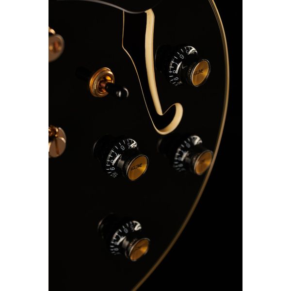 Larry Carlton H7V BK