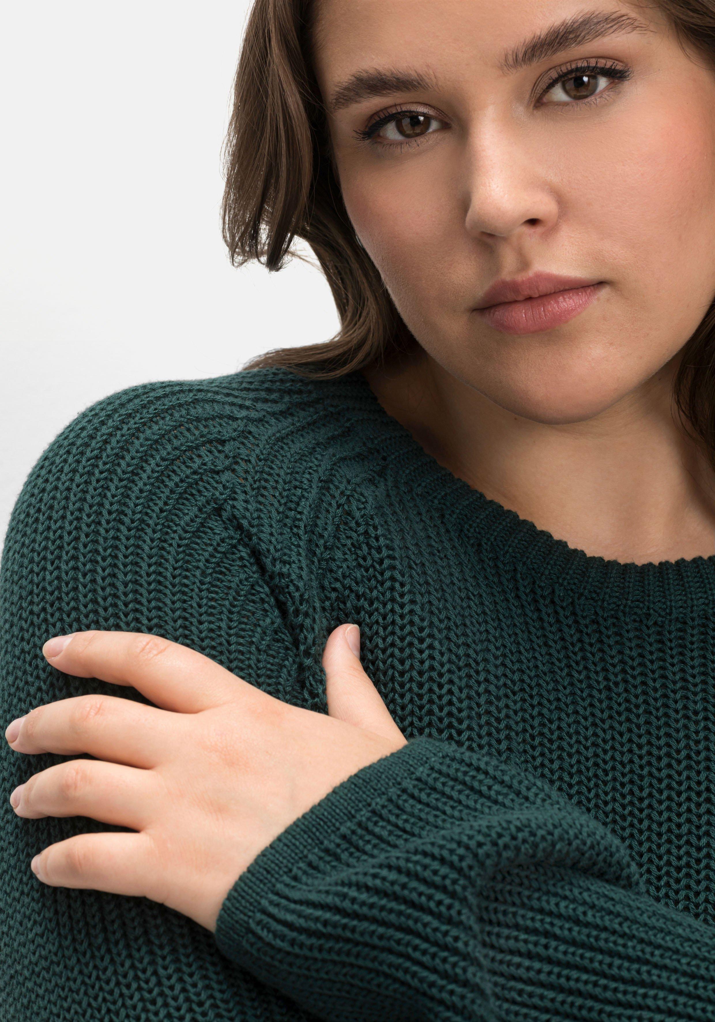 Pullover mit seitlichen Kontrastreifen