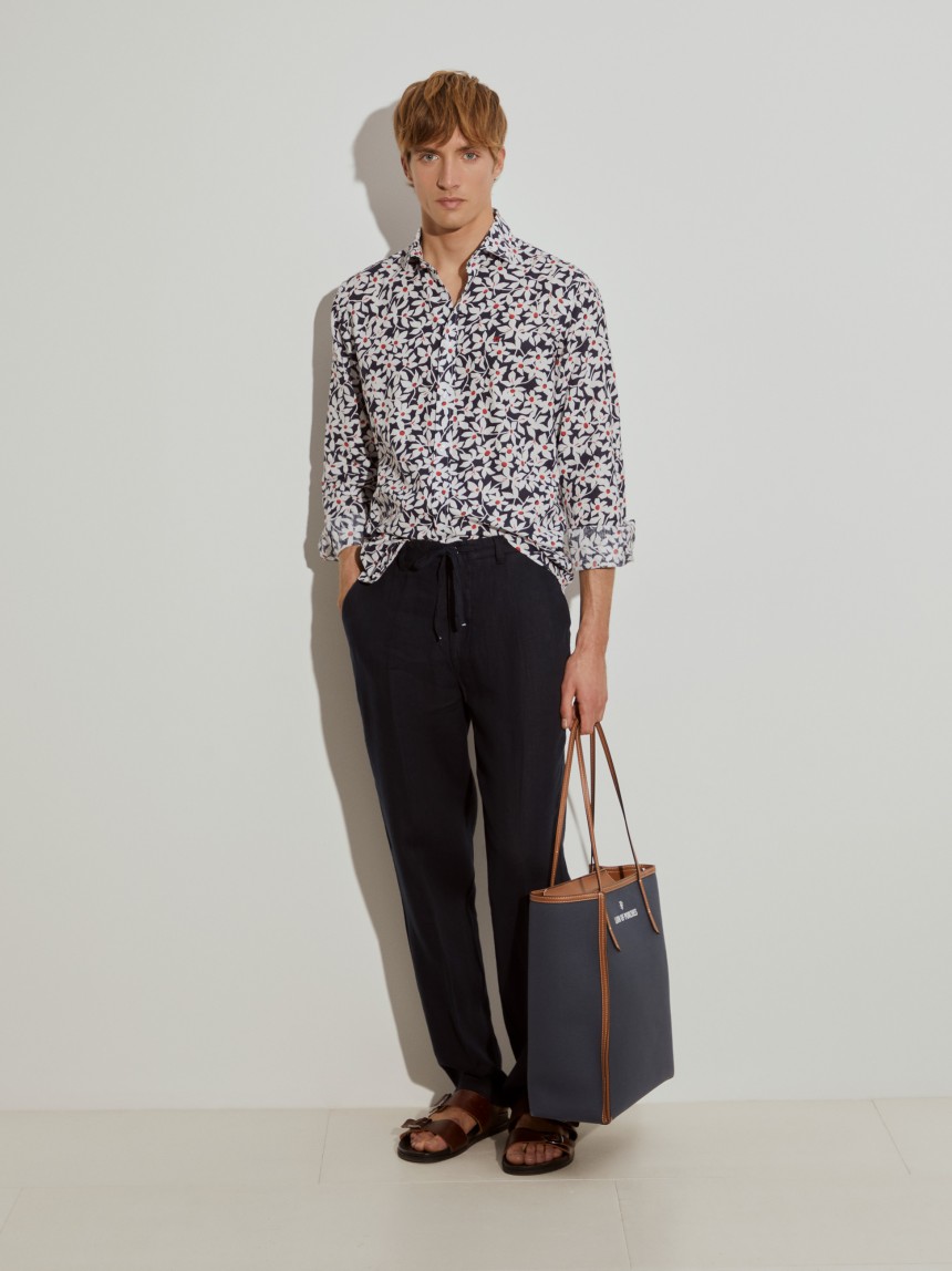 Camisa de linho slim fit às flores