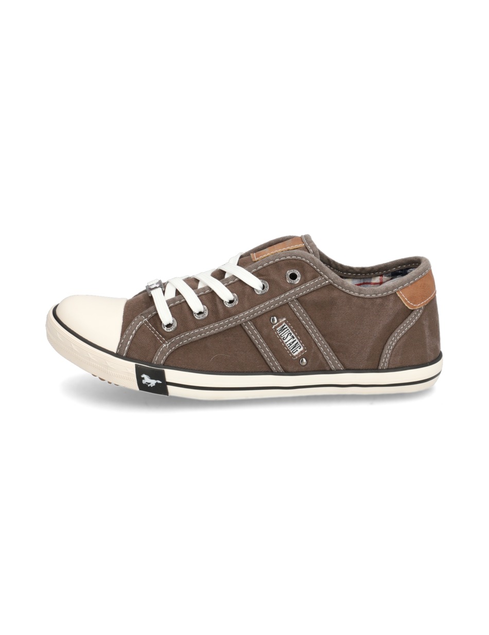 Canvas Sneaker