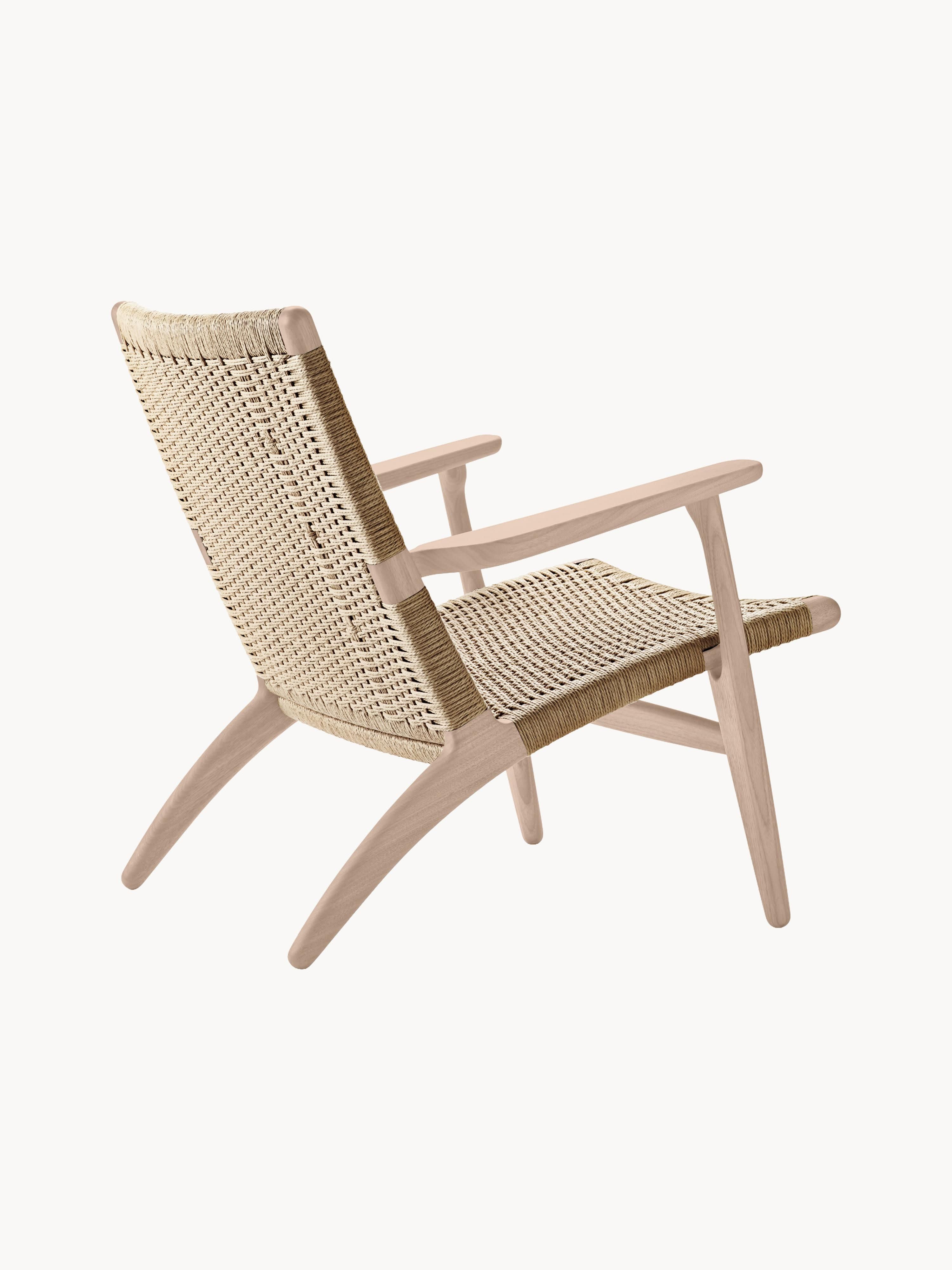 Loungefauteuil CH25 met handgevlochten zitvlak en rugleuning