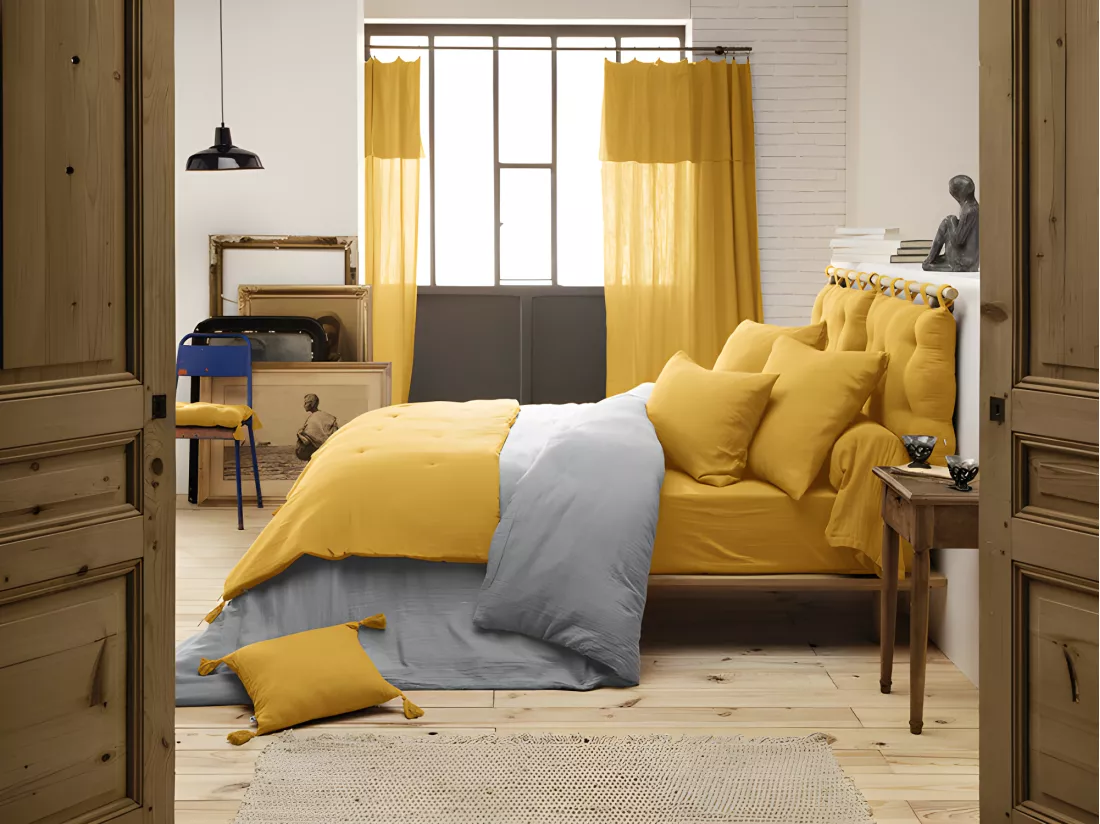 Édredon 150 x 150 cm en gaze de coton jaune avec 4 pompons - PEPA