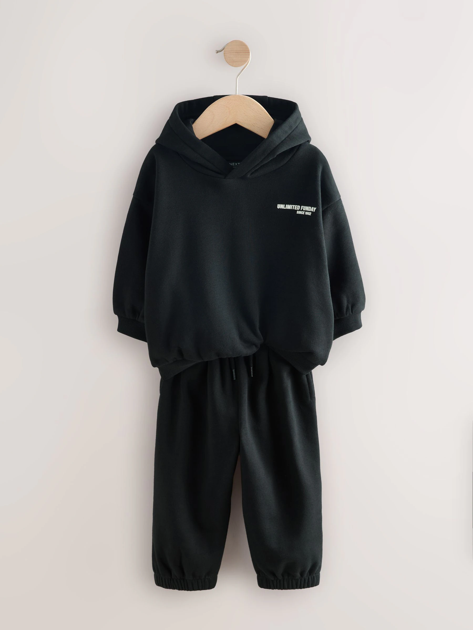 Zwart - Set met hoodie met slogan en joggingbroek (3mnd-7jr)