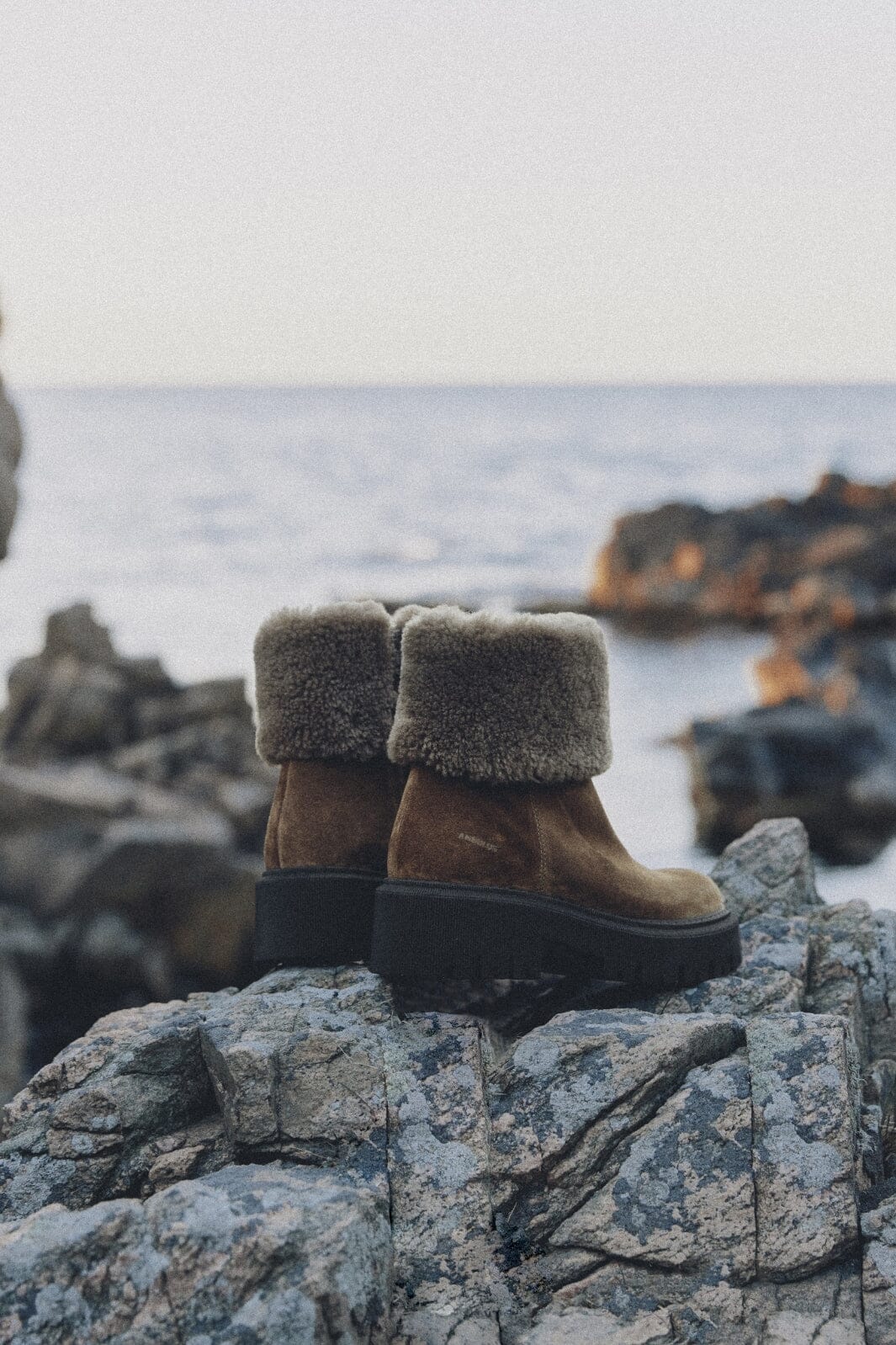 Angulus Boot with wool lining